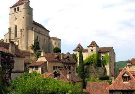 Le village préféré des Français... Saint-Cirq-Lapopie