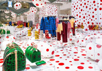Le Pop-Up Store Louis Vuitton en collaboration avec l'artiste YayoiYayoi Kusama, Printemps Haussmann.