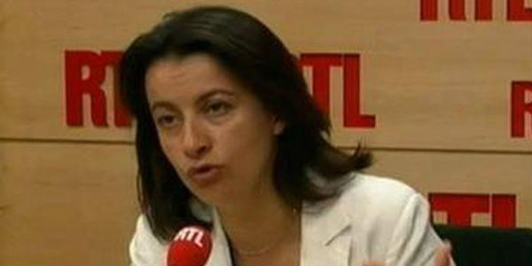 La ministre du Logement Cécile Duflot a confirmé lundi qu'elle travaillait sur une garantie "universelle et solidaire" des revenus locatifs