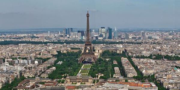 Selon les notaires, les prix dans l'ancien ont baissé de 1% à Paris en 2012.