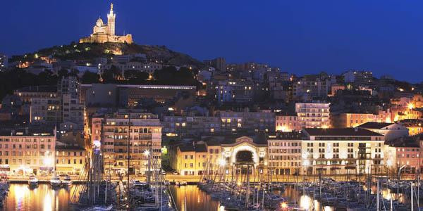 Les 51 logements vendus par ANF Immobilier, se situent au coeur du quartier de la rue République, à quelques mètres du Vieux Port de Marseille.