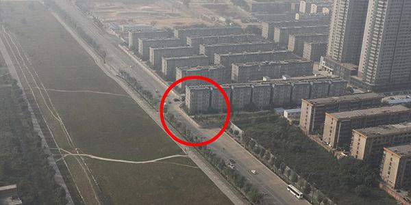 Dans la province de Shaanxi, en Chine, une résidence a été érigée "accidentellement" au milieu d’un tracé d'une nouvelle autoroute