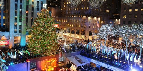 Depuis 1931, le sapin de Noël du Rockefeller Center est l'un des arbres de Noël les plus célèbres des États-Unis.