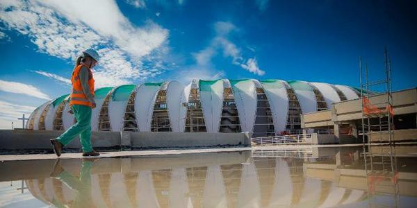 Le stade Beira-Rio en construction, le 31 janvier 2014 à Porto Alegre.