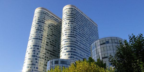 Cœur Défense offre la plus grande surface de bureaux de France.