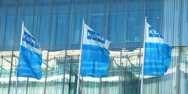 Drapeaux Kone au siège de Kone Espoo, Finlande