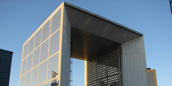 L'Arche de la Défense, inaugurée il y a 25 ans, sera rénovée...