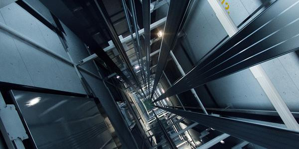 KONE a lancé en janvier 2014 une nouvelle technologie de modernisation des ascenseurs ; le KONE NanoSpaceTM.