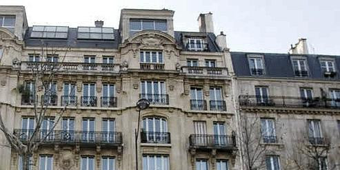 La mairie de Paris va conventionner près de 3.000 logements du parc social à loyer libre en logements sociaux.