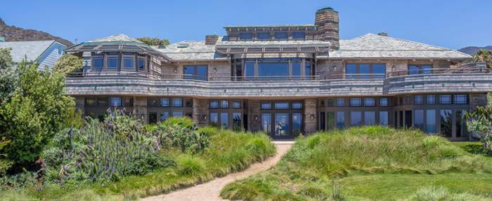 Le réalisateur vient de vendre l’une de ses villas, à Malibu, en Californie