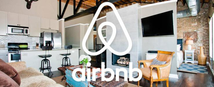 La plateforme communautaire de location et de réservation de logements de particuliers Airbnb lève 1,5 milliard de dollars, la valorisant à plus de 25 milliards