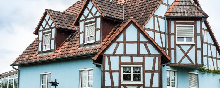 En Alsace, les maisons à colombages en voie de disparition...