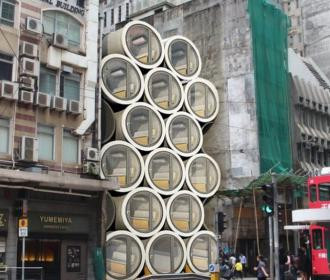 Des appartements miniatures en tubes de bétons pour lutter contre la crise du logement à Hong-Kong