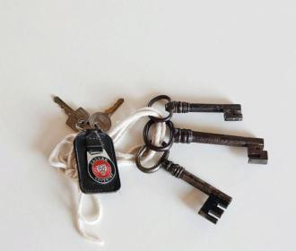 Avant de partir en vacances, vous pouvez confier vos clefs à votre épicier !