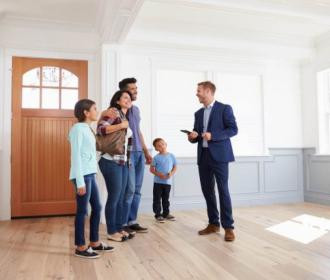 5 questions à poser à un agent immobilier avant de lui confier la vente de son logement