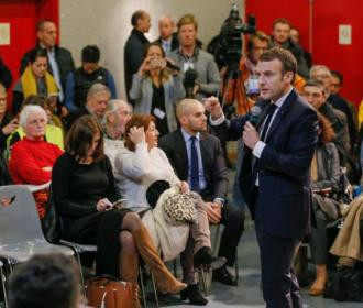 Macron relance l’idée d’une surtaxation de l’immobilier